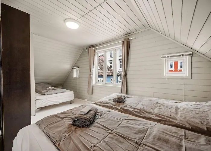 Dinbnb Homes I 4-bedroom Historical House In Romantic Surroundings Vakantiehuis