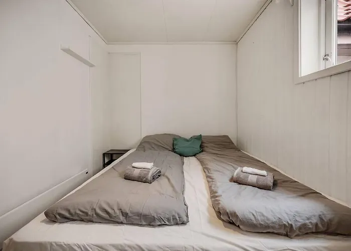 Dinbnb Homes I 4-bedroom Historical House In Romantic Surroundings * Bergen