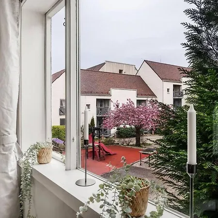 Feriehus Dinbnb Homes I 4-bedroom Historical House In Romantic Surroundings *